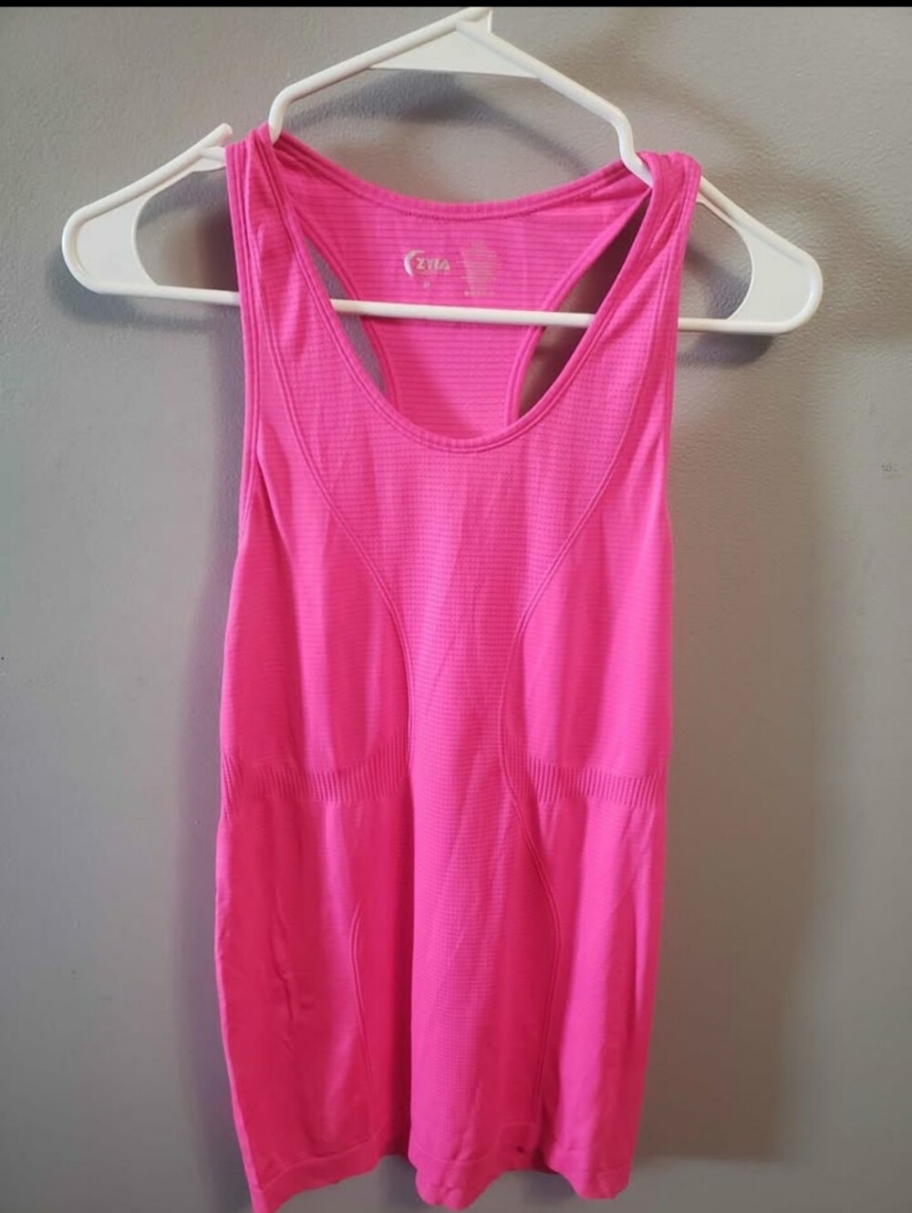 ZYIA Hot Pink Seamless Racerback Sports Tank